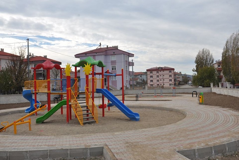 Başkan Yılmaz Çocuklar İçin Yeni Parklar İnşa Ediyoruz.