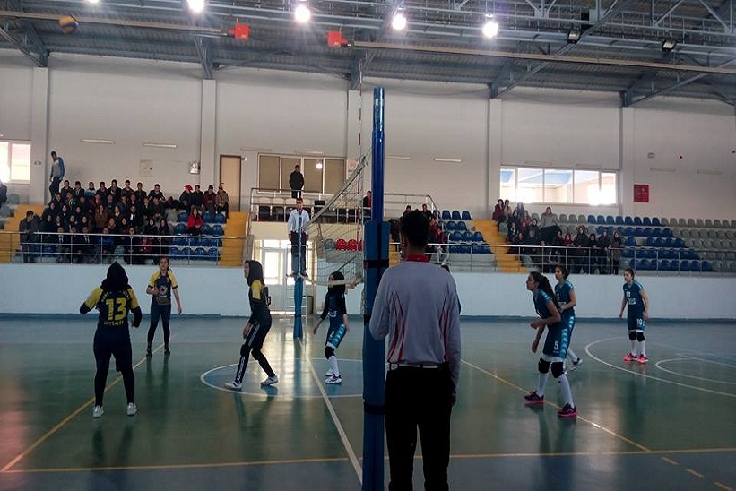 Okul Sporları Voleybol Müsabakaları Devam Ediyor