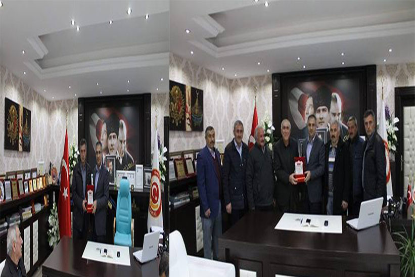 Muhtarlar Kaymakam Yavuz’a Plaket Verdi