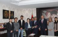 Kredi Yurtlar Kurumu Müdürü Ve Öğrencilerden Kaymakam Yavuz’a Ziyaret