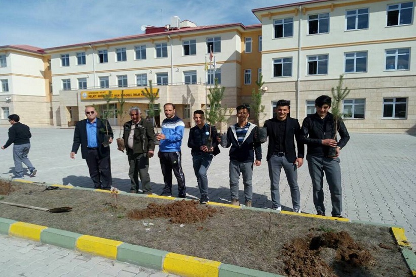 Kelkit İmam Hatip Lisesi Yeşeriyor