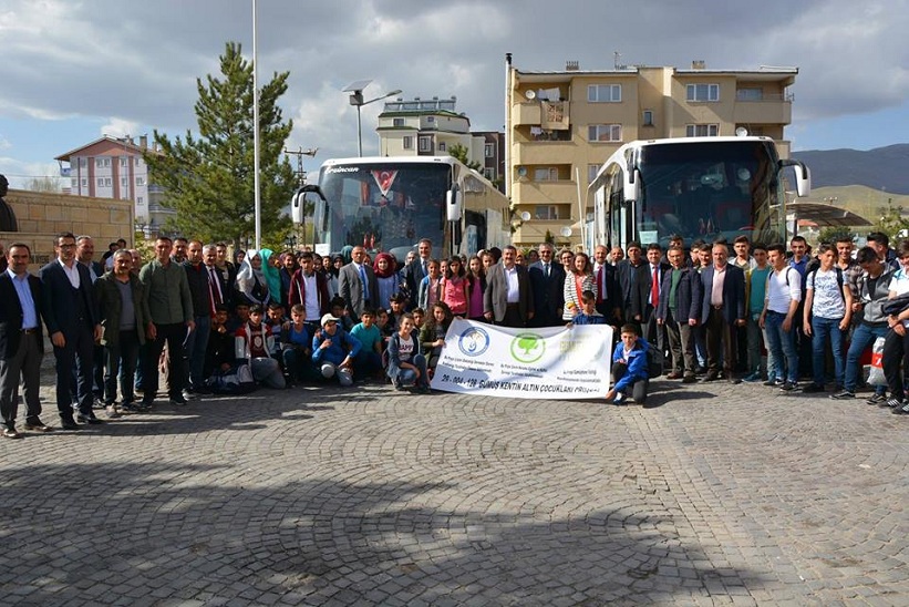 Kelkit Te Eğitim Gören Öğrenciler Çanakkale Gezisine Uğurlandı