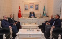 Başkan Yılmaz Erzincan Belediye Başkanımız Cemalettin Başsoy’u Makamımızda Ağırladık