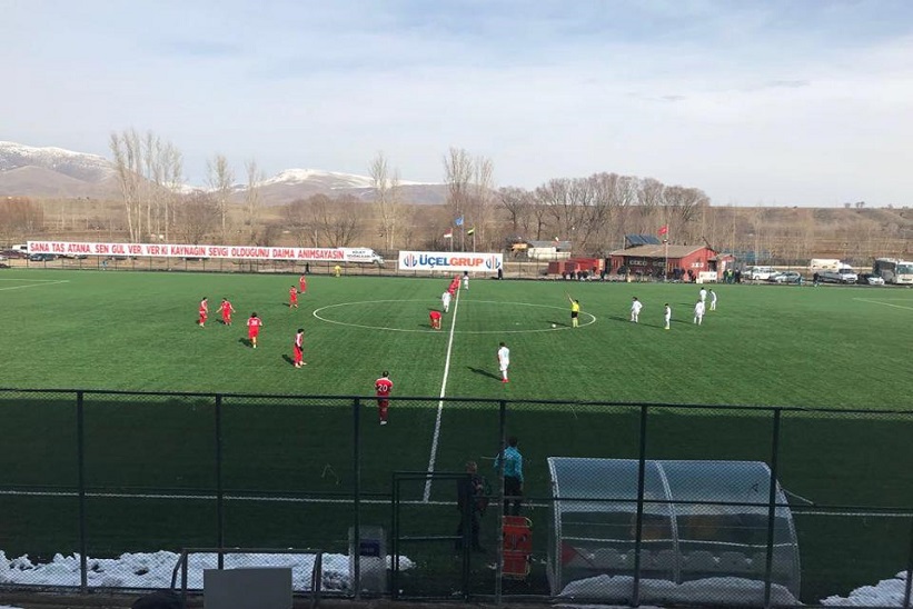 Kelkit Belediye Hürriyet Spor Konuk Ettiği Bayburt Çatık Sporu 4-0 Mağlup Etti