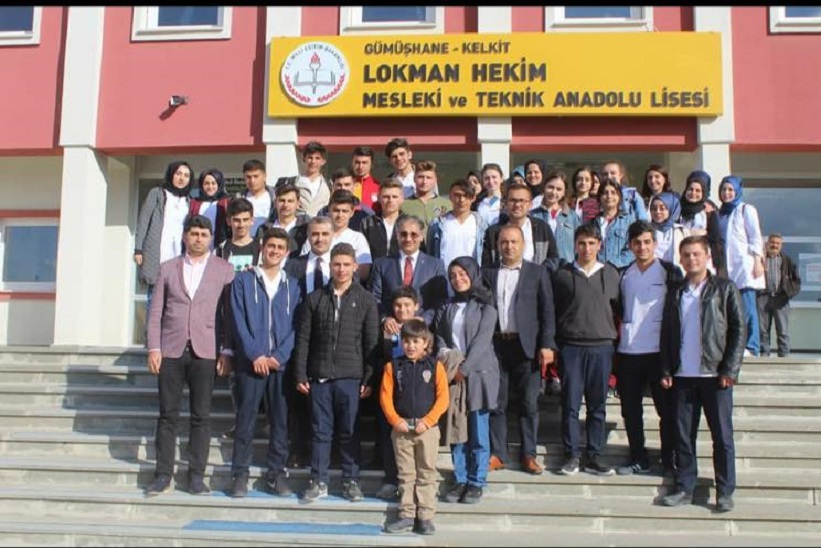 Kaymakam Yavuz Öğrencilerin Hazırlamış Olduğu Kariyer Günleri Programına İştirak Ettik.