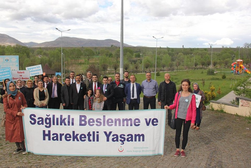 Sağlıklı Beslenme Ve Hareketli Yaşam Yürüyüşüne Katıldılar