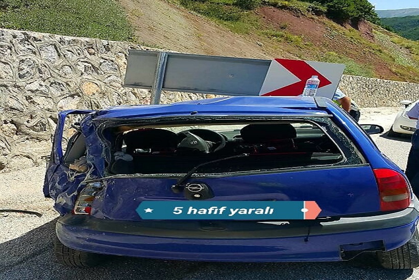 Pöske Dağında Trafik kazası 5 yaralı 