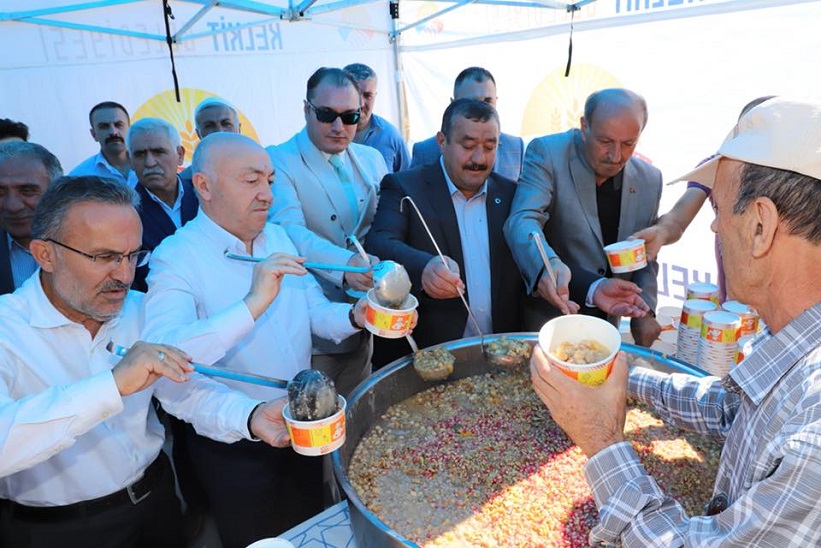 Kelkit te Aşure Dağıtımı Gerçekleştirildi