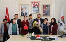 Başkan Yılmaz Ziyaretleri İçin Öğrencilerimize Ve Öğretmenlerimize Teşekkür Ediyorum