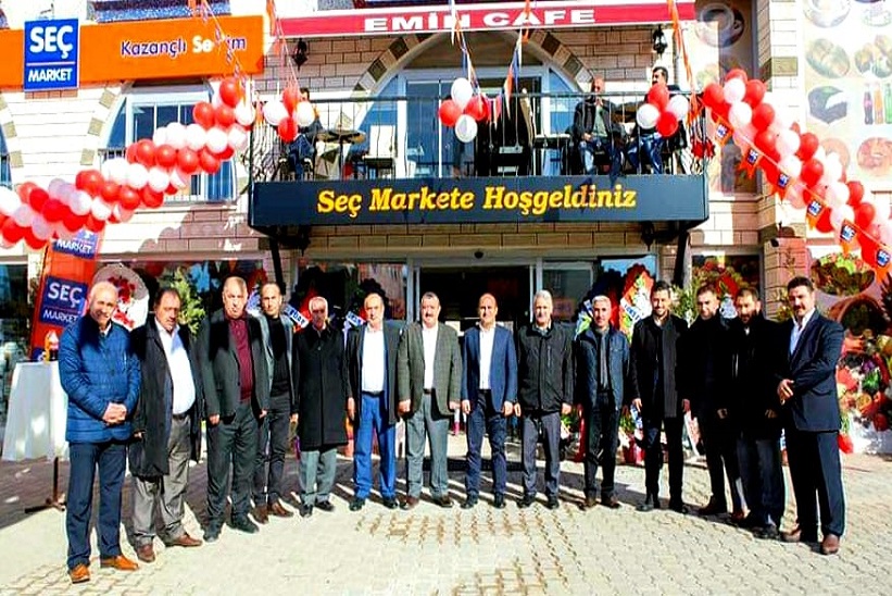 Kelkit'te Emin İnşaat Kardeşler Tarafından Yapılan Seç Marketin Ve Emin Cafenin Açılışı Gerçekleştirildi.