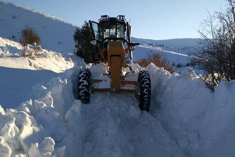 Gümüşhane Kelkit te Ulaşıma Kapanan Yaklaşık 20 Köy Yolu Açıldı.