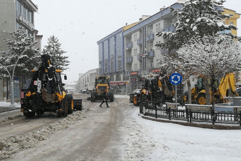 Başkan Nas Bütün Ekip ve İmkanlarımızla Milletimizin Hizmetindeyiz.