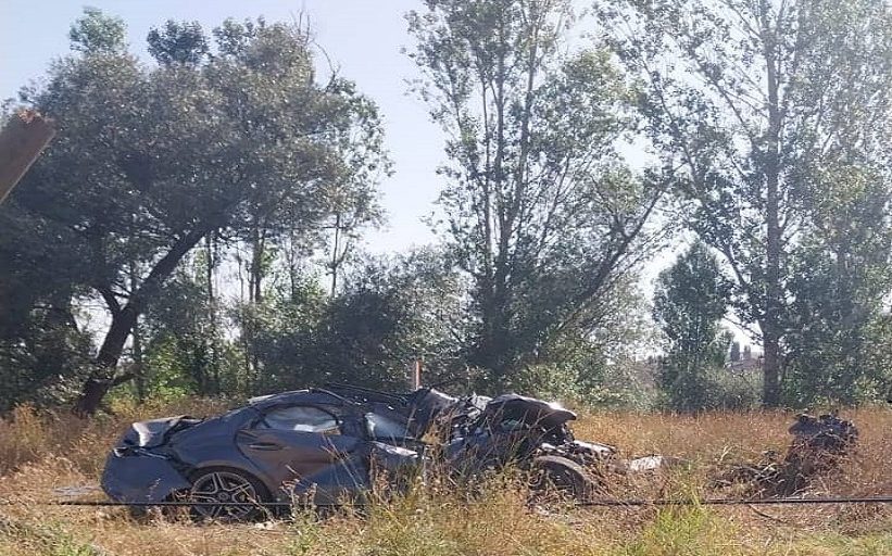 Kelkit'te Otomobil ile kamyon çarpıştı 1 ölü, 3 yaralı
