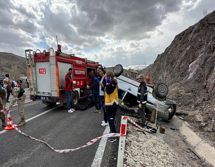 Kelkit Ağıl Köyü Mevkiinde Meydana Gelen Trafik Kazasında Sürücü Hayatını Kaybetti