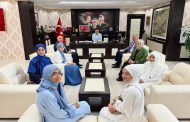 KAYMAKAM ALGIN DERECE ALAN ÖĞRENCİLERİN İLÇE ADINA GURUR VERİCİ OLDUĞUNU SÖYLEDİ.