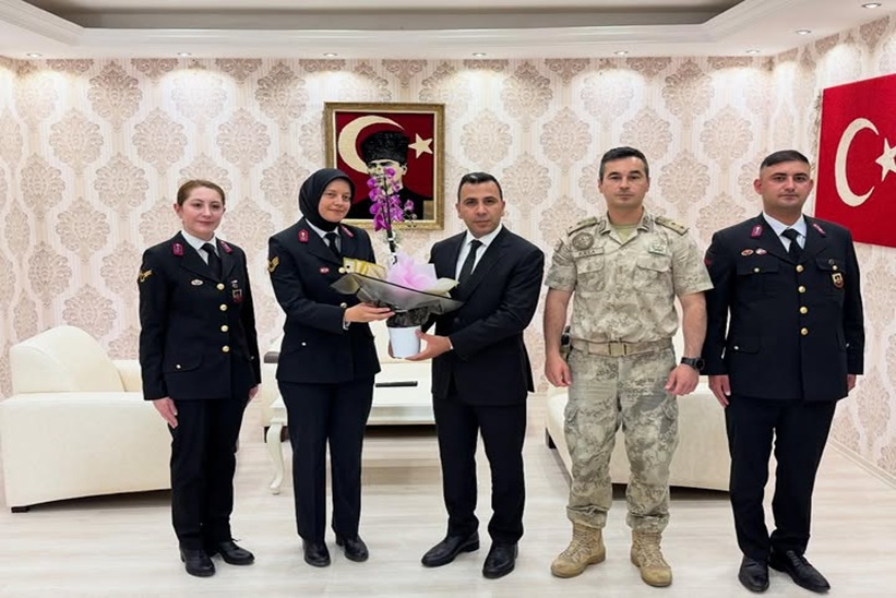 İLÇE JANDARMA KOMUTANI VE BERABERİNDEKİLERDEN ZİYARET.
