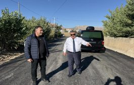 BAŞKAN YILMAZ; ASFALT ÇALIŞMALARIMIZI YERİNDE İNCELEDİK.