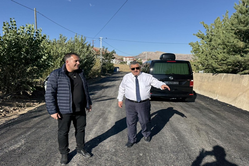 BAŞKAN YILMAZ; ASFALT ÇALIŞMALARIMIZI YERİNDE İNCELEDİK.
